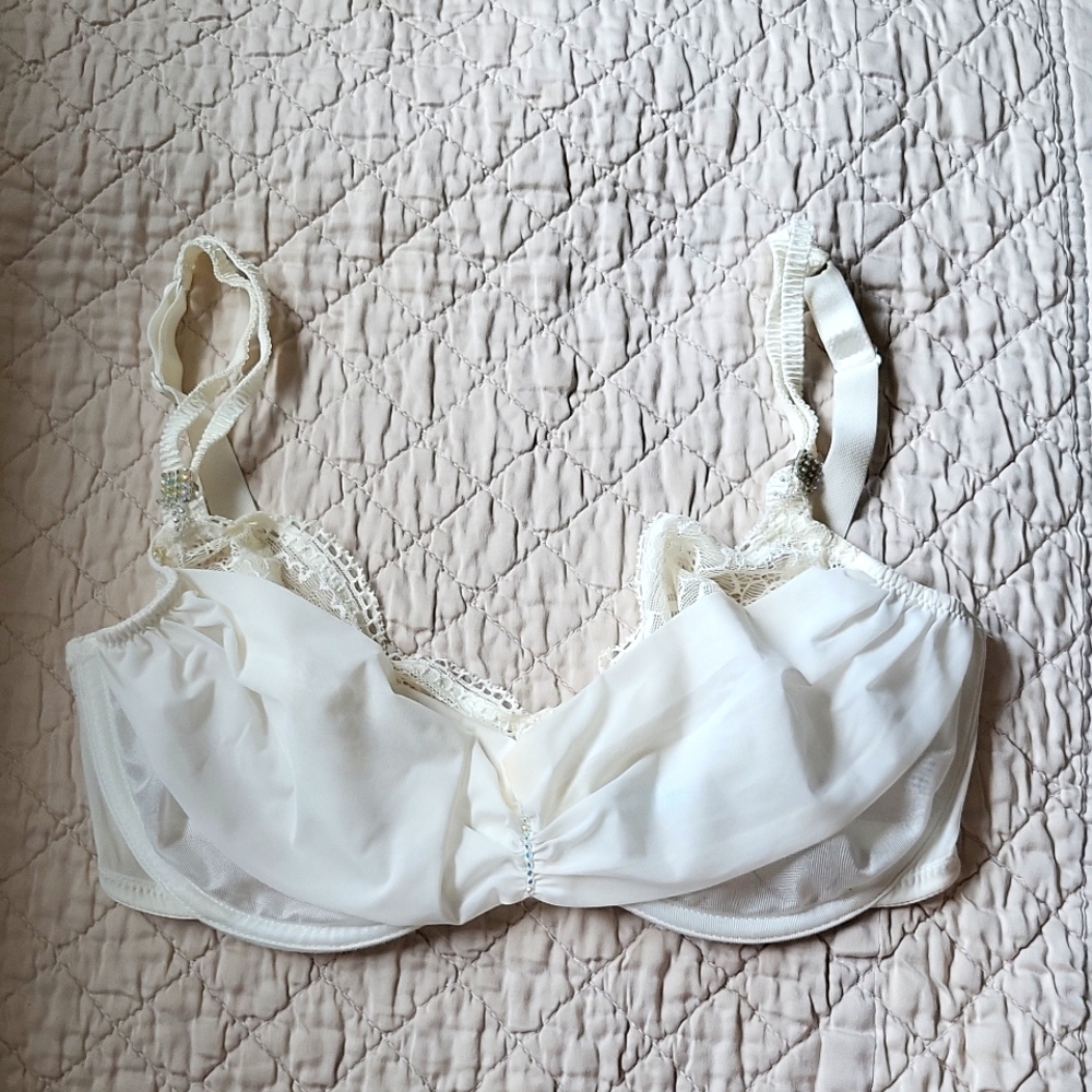 32E Maison Lejaby Crystal Bra